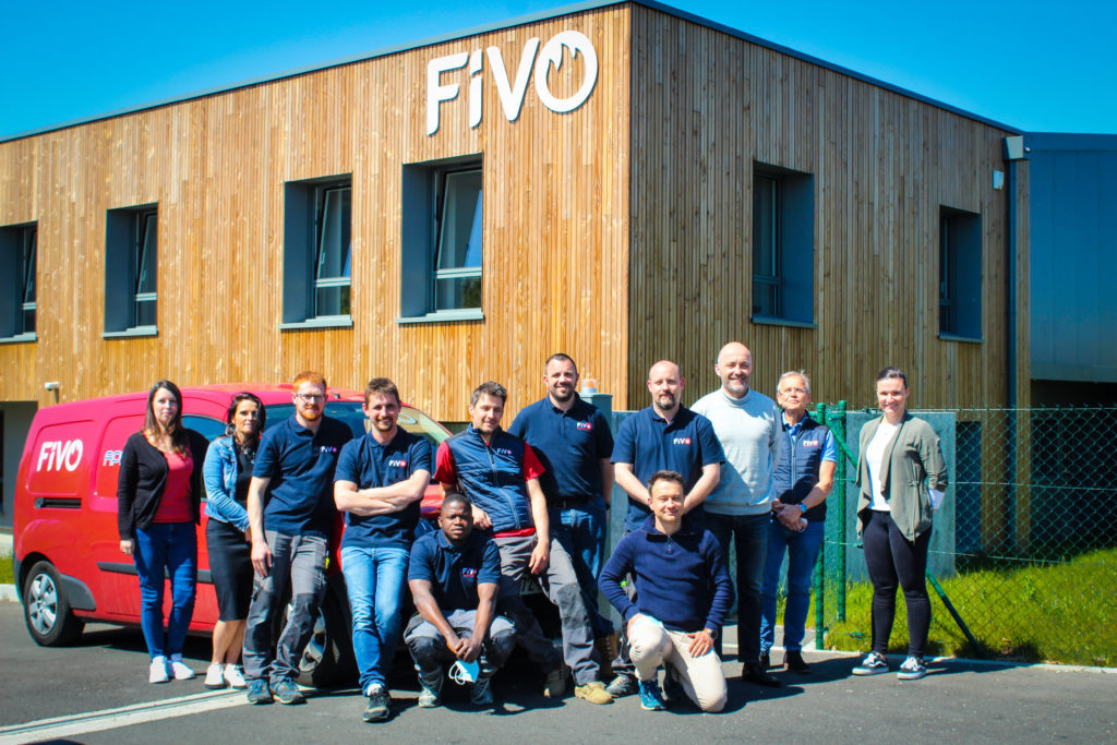 L'équipe maintenance sécurité incendie FIVO s'occupe aussi bien de portes coupe-feu que de rideaux pare-flammes ou de solutions de désenfumages